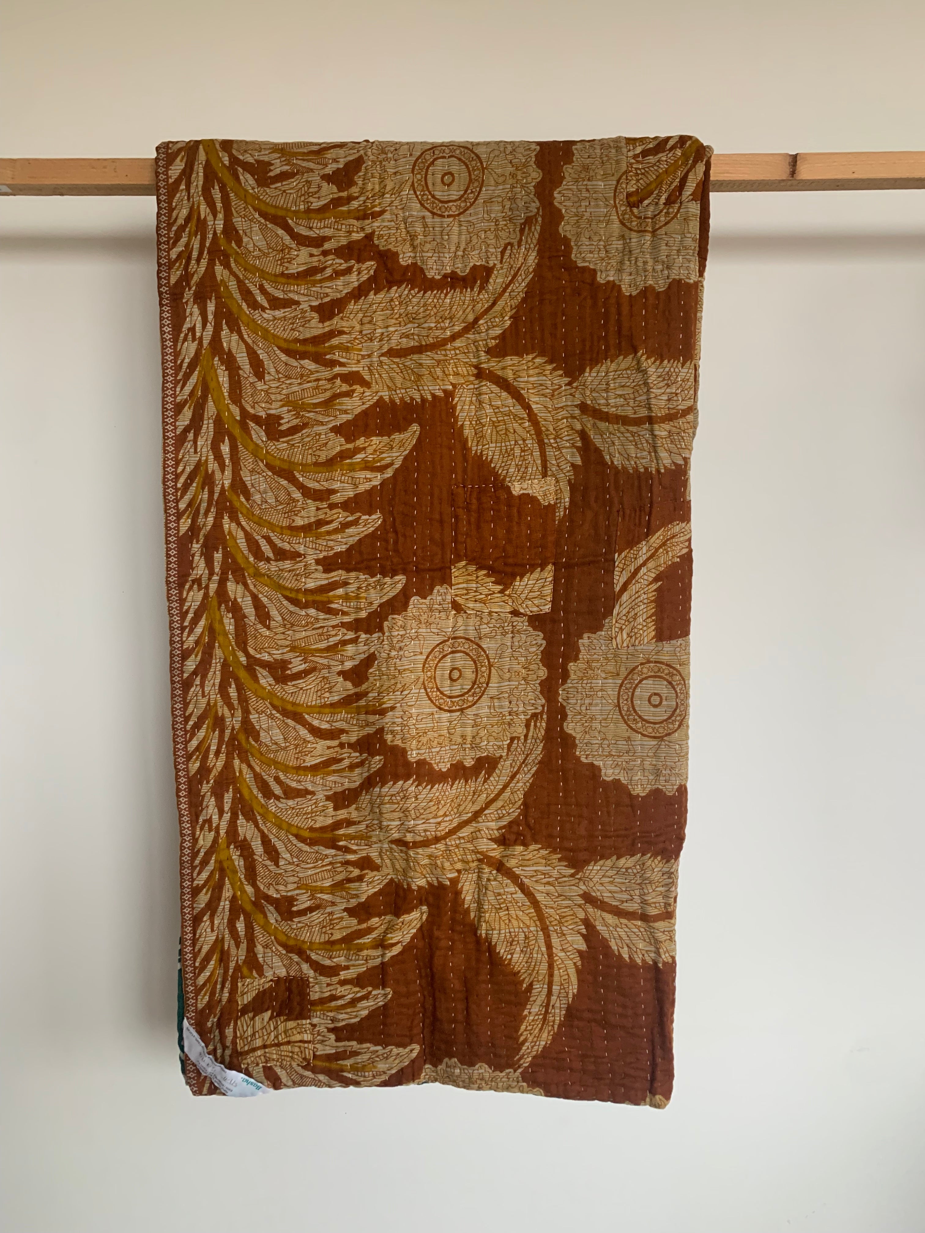 Sana Medium Vintage Kantha #011